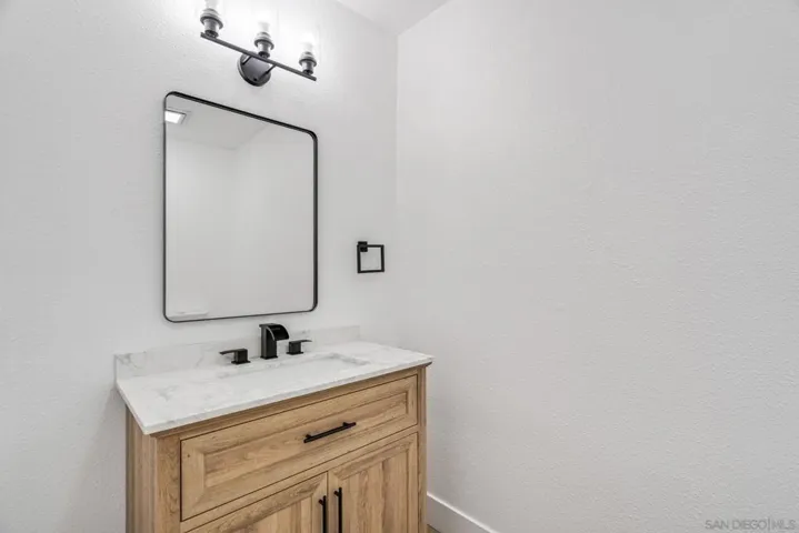 5800 Lake Murray Blvd 11, La Mesa, California 91942