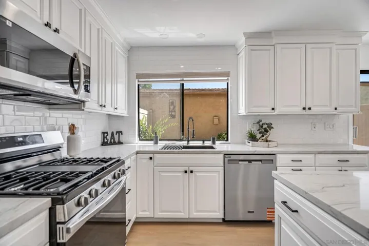 5800 Lake Murray Blvd 11, La Mesa, California 91942
