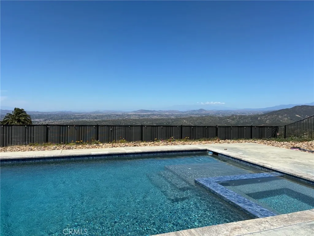 12451 Rancho Heights