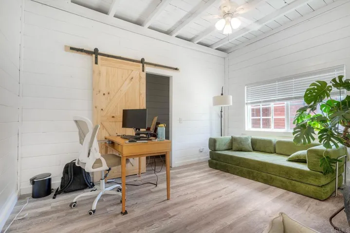 1524 N Coast Hwy 101, Encinitas, California 92024