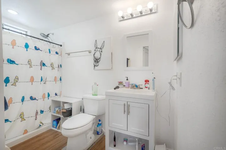 1524 N Coast Hwy 101, Encinitas, California 92024