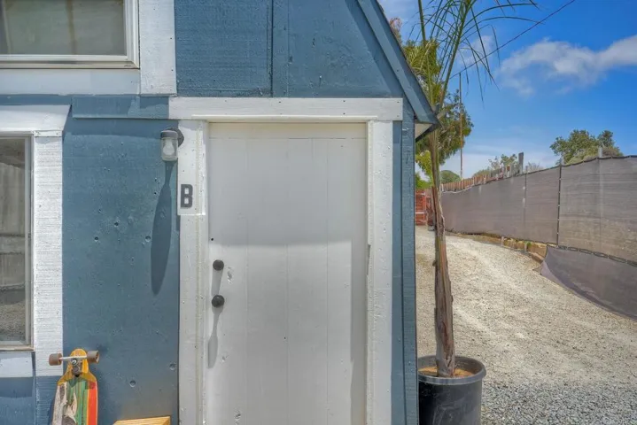 1524 N Coast Hwy 101, Encinitas, California 92024