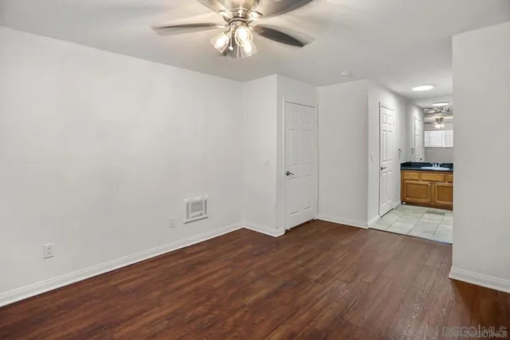 9860 Dale Ave C8, Spring Valley, California 91977