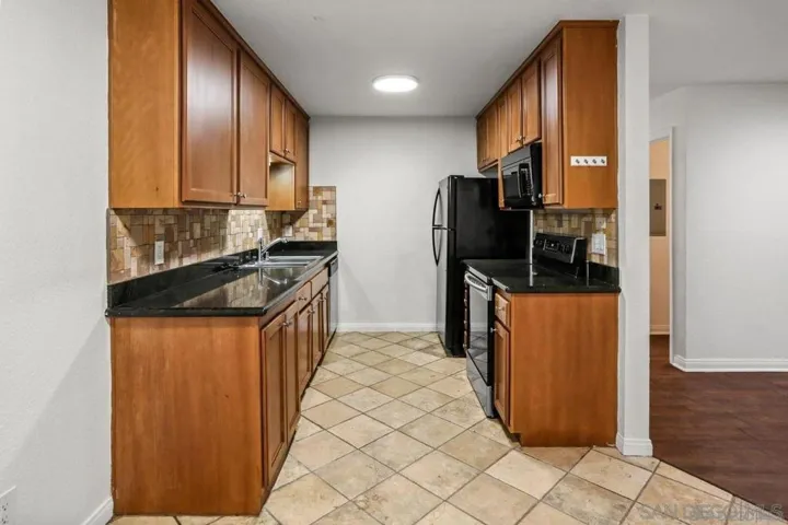 9860 Dale Ave C8, Spring Valley, California 91977