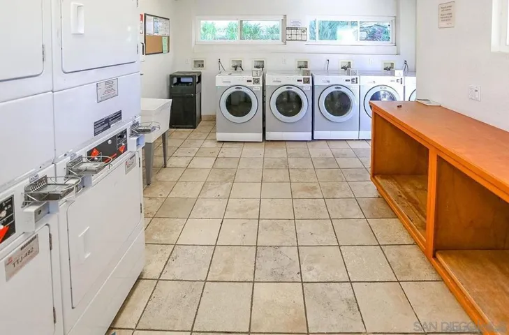 9860 Dale Ave C8, Spring Valley, California 91977