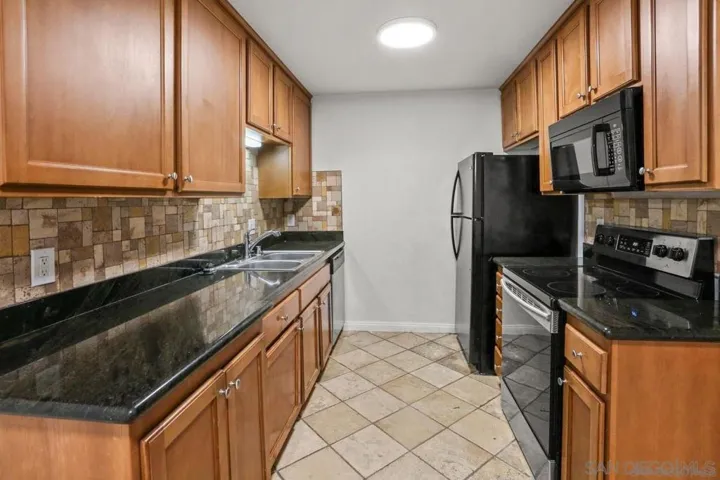 9860 Dale Ave C8, Spring Valley, California 91977