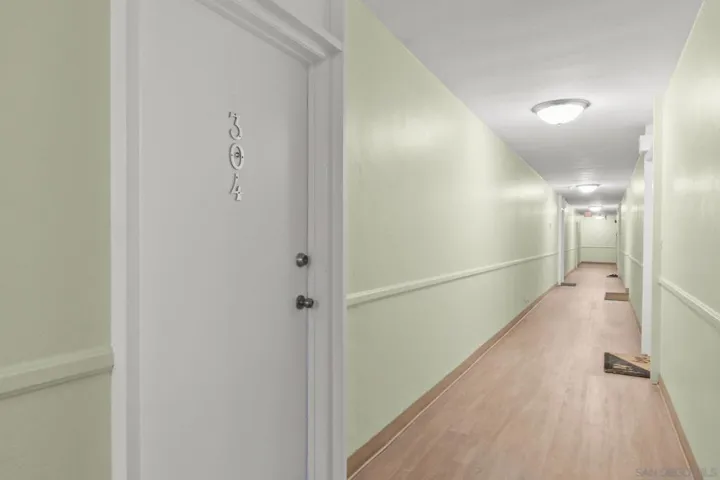 1907 Robinson Ave 304, San Diego, California 92104
