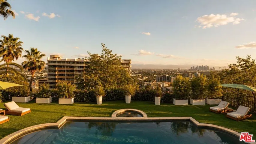 8740 W St Ives Drive, West Hollywood, California 90069