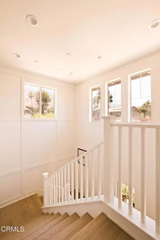 32-web-or-mls-167-e-palm-st