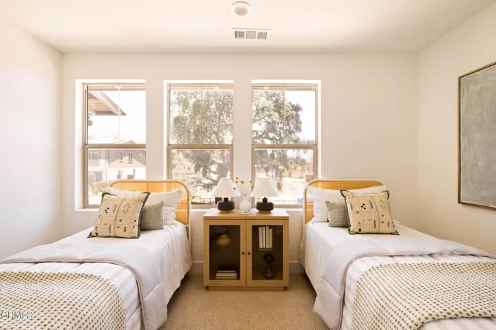 47-web-or-mls-167-e-palm-st