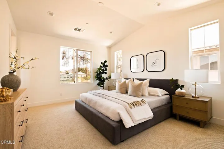 37-web-or-mls-167-e-palm-st