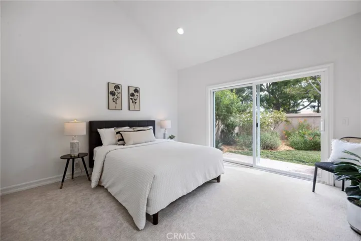 35 Del Perlatto, Irvine, California 92614