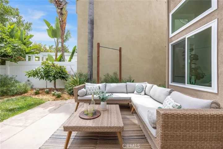 35 Del Perlatto, Irvine, California 92614