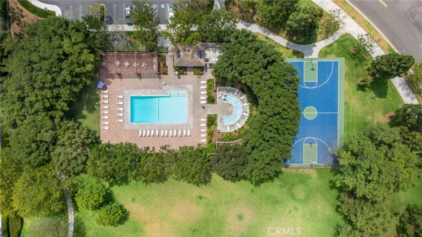 35 Del Perlatto, Irvine, California 92614
