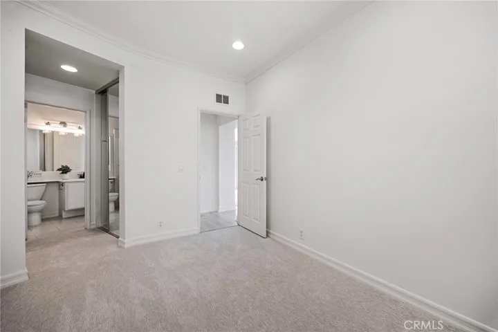 35 Del Perlatto, Irvine, California 92614