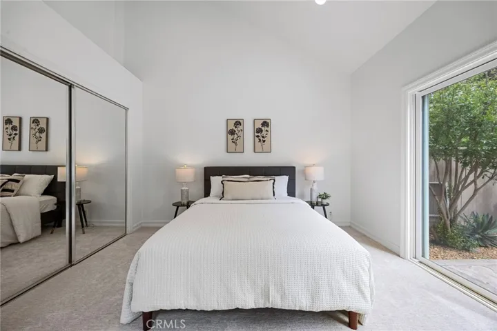 35 Del Perlatto, Irvine, California 92614
