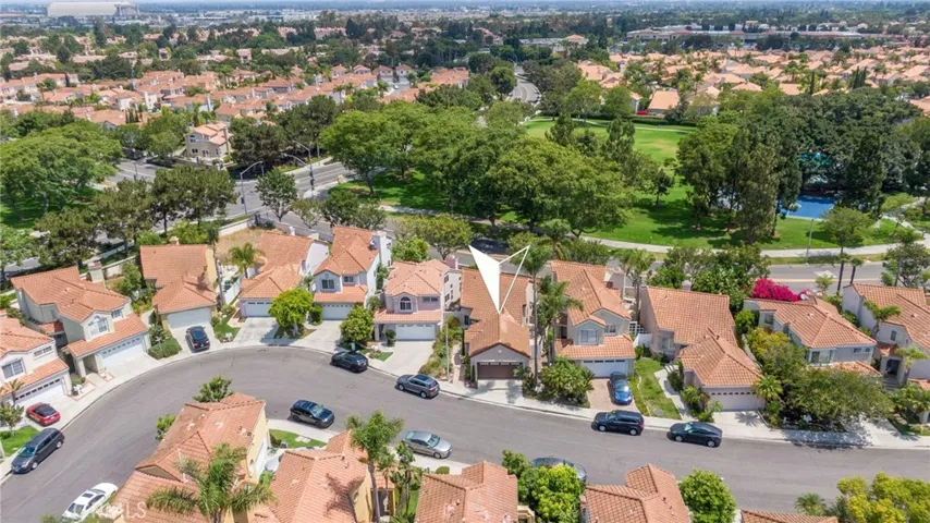 35 Del Perlatto, Irvine, California 92614