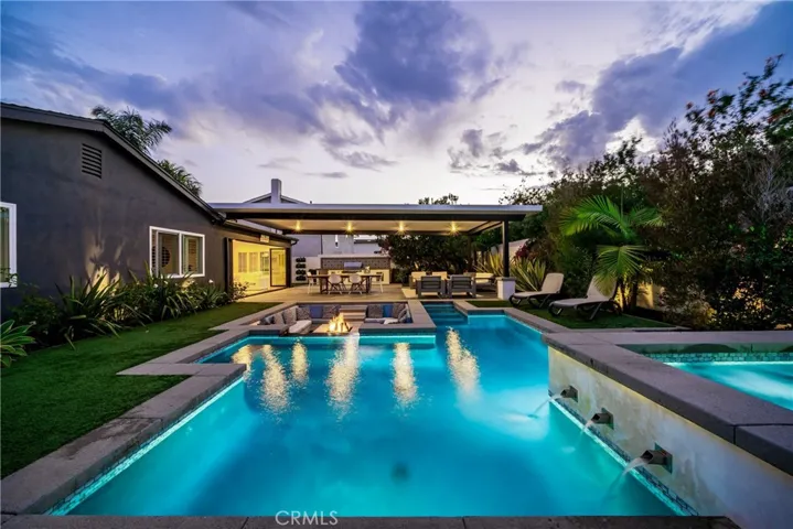 8541 Kelso Drive, Huntington Beach, California 92646