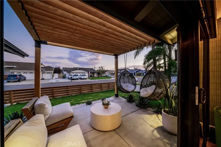 8541 Kelso Drive, Huntington Beach, California 92646