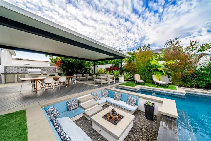 8541 Kelso Drive, Huntington Beach, California 92646
