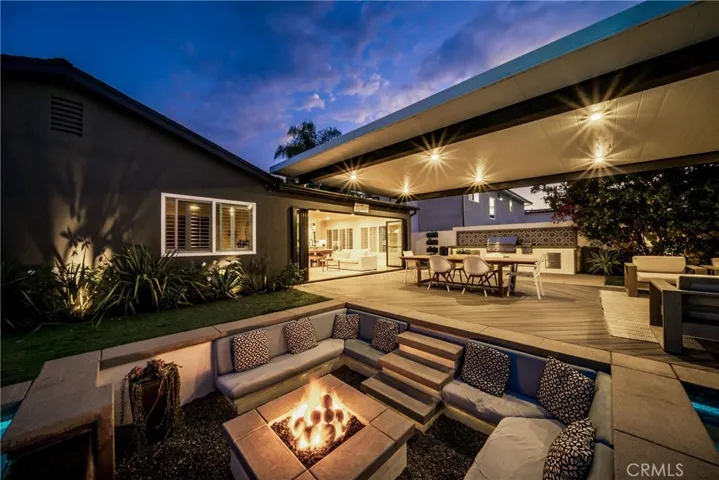 8541 Kelso Drive, Huntington Beach, California 92646