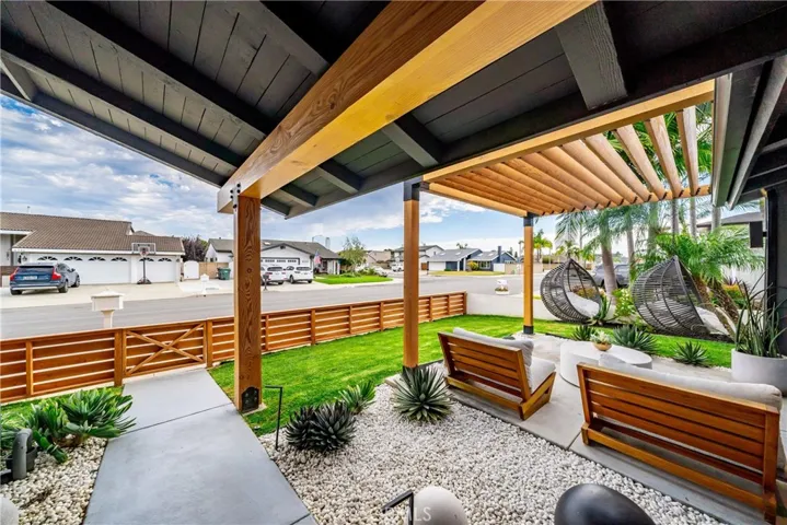 8541 Kelso Drive, Huntington Beach, California 92646