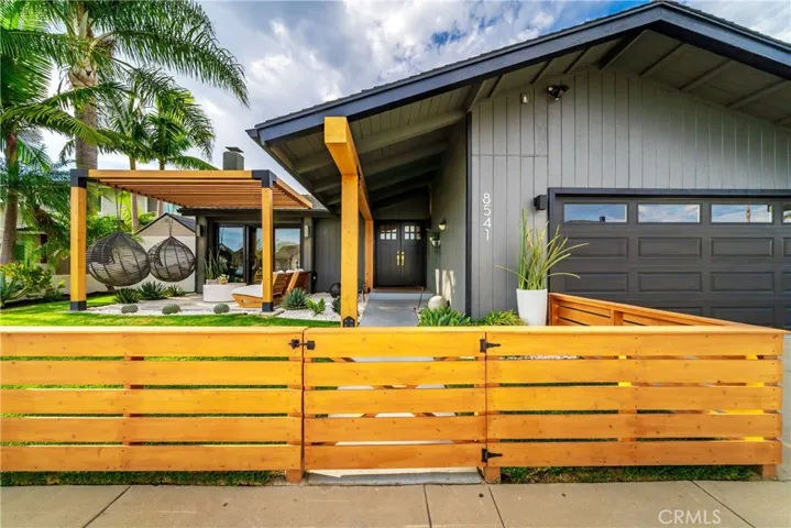 8541 Kelso Drive, Huntington Beach, California 92646