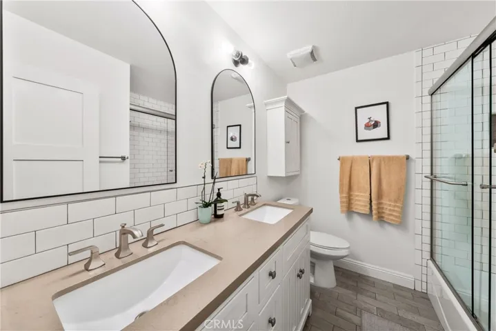 8541 Kelso Drive, Huntington Beach, California 92646