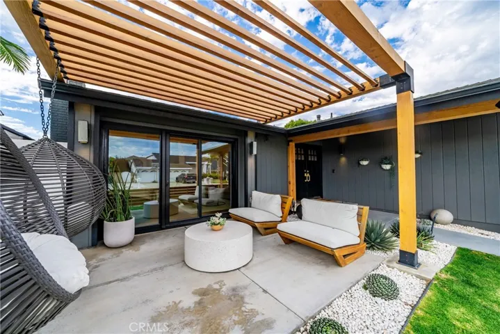 8541 Kelso Drive, Huntington Beach, California 92646