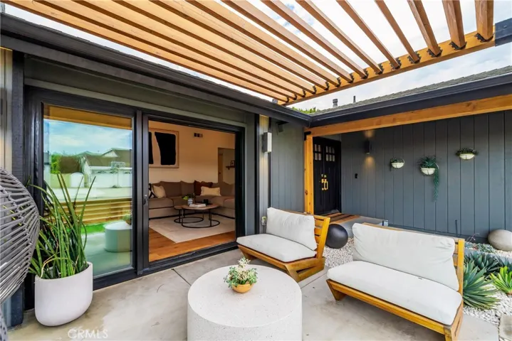 8541 Kelso Drive, Huntington Beach, California 92646