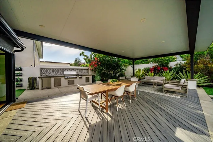 8541 Kelso Drive, Huntington Beach, California 92646