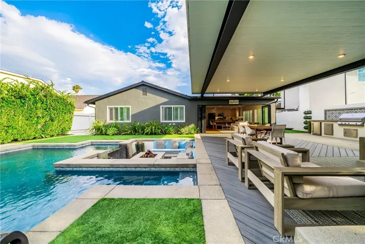 8541 Kelso Drive, Huntington Beach, California 92646
