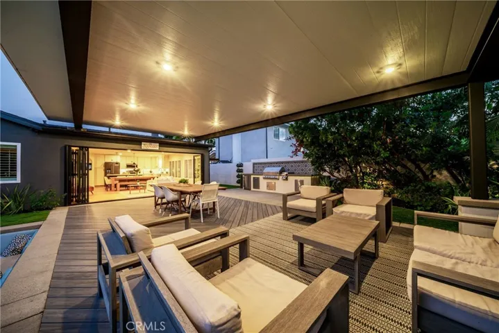 8541 Kelso Drive, Huntington Beach, California 92646