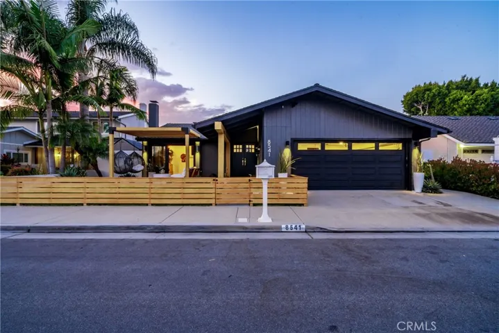 8541 Kelso Drive, Huntington Beach, California 92646
