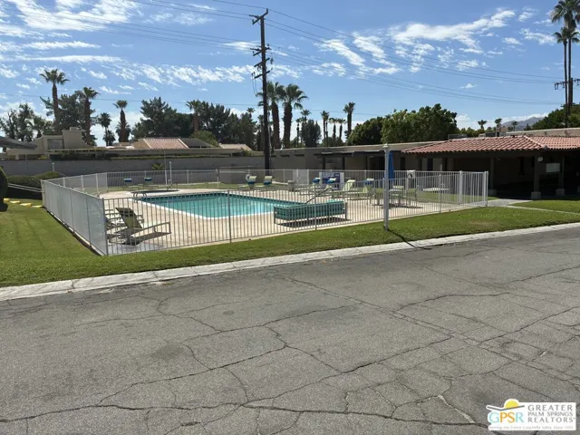 145 Calle Arriba, Palm Springs, California 92264