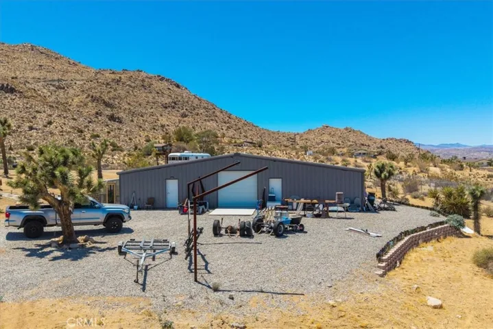 7880 Wesley Road, Joshua Tree, California 92252