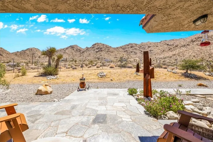 7880 Wesley Road, Joshua Tree, California 92252
