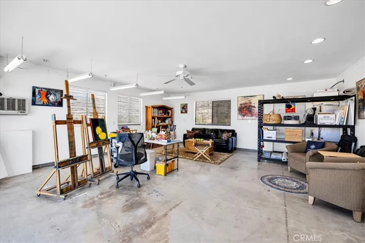 7880 Wesley Road, Joshua Tree, California 92252