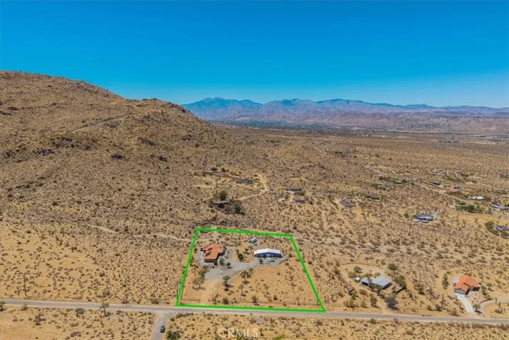 7880 Wesley Road, Joshua Tree, California 92252