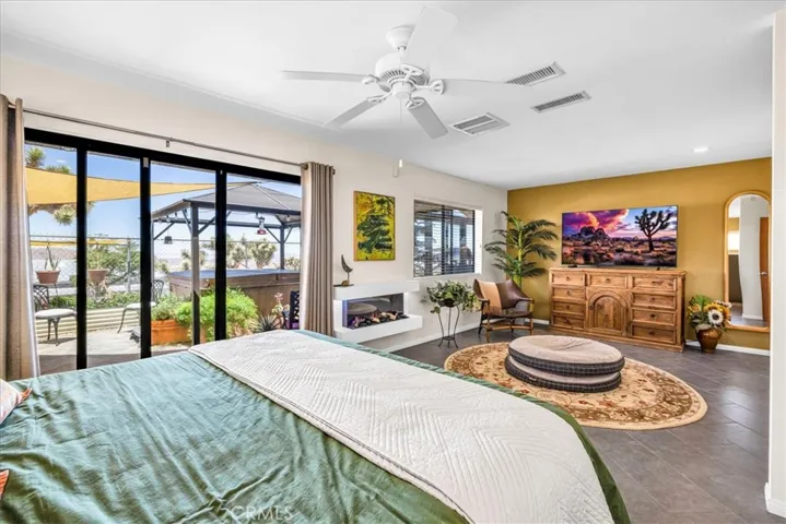 7880 Wesley Road, Joshua Tree, California 92252