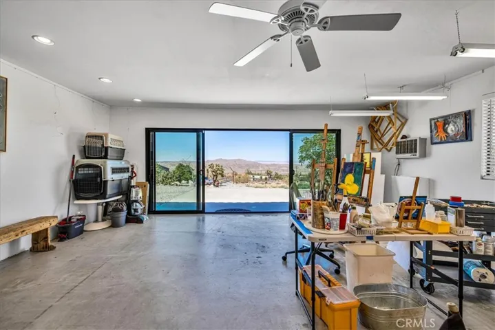 7880 Wesley Road, Joshua Tree, California 92252