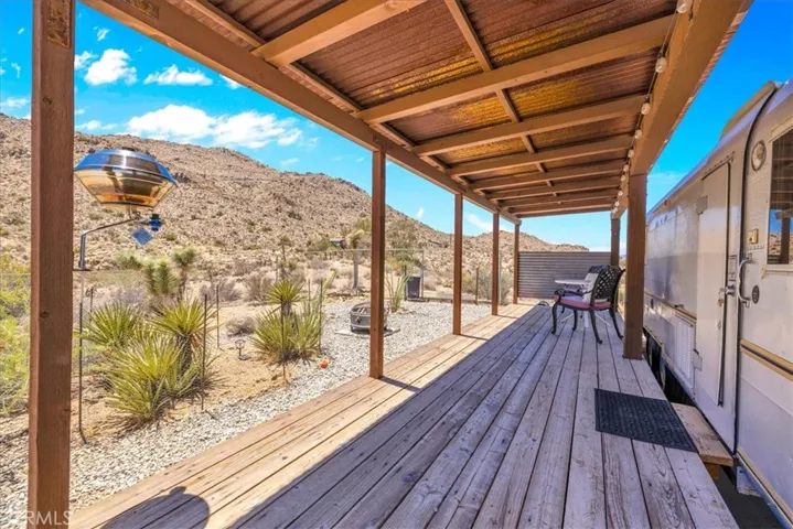 7880 Wesley Road, Joshua Tree, California 92252