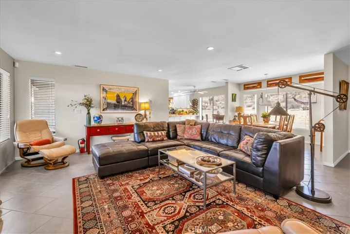 7880 Wesley Road, Joshua Tree, California 92252