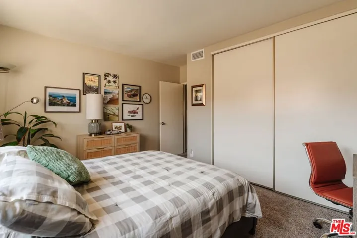 15023 Sherman Way E, Van Nuys, California 91405