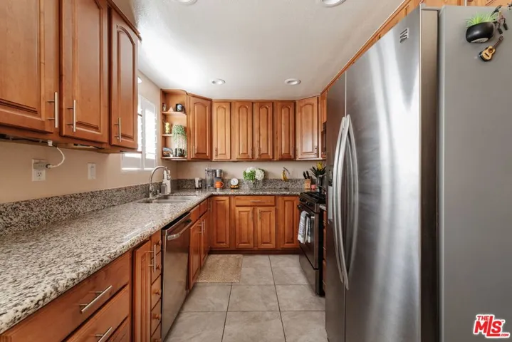 15023 Sherman Way E, Van Nuys, California 91405