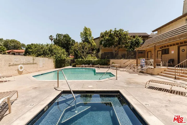 15023 Sherman Way E, Van Nuys, California 91405