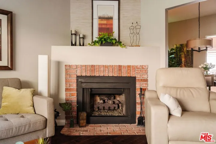 15023 Sherman Way E, Van Nuys, California 91405