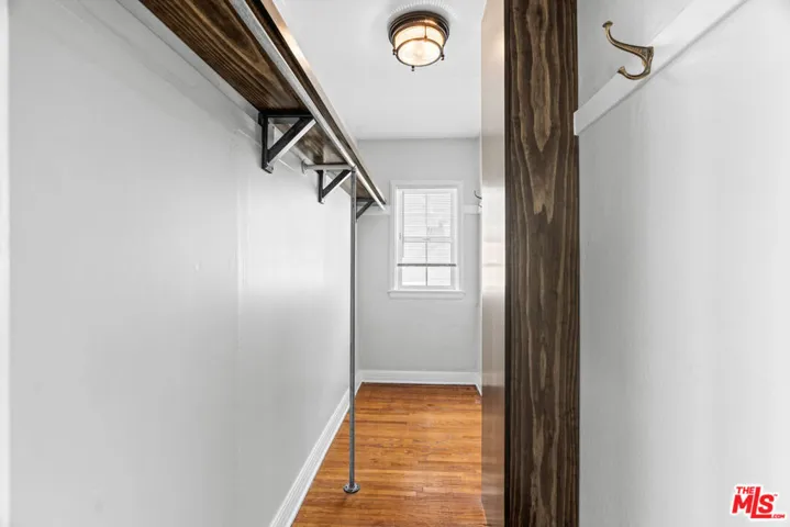 1701 La Fayette Road, Los Angeles, California 90019