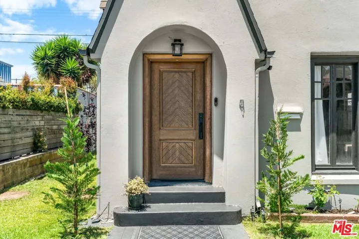 1701 La Fayette Road, Los Angeles, California 90019