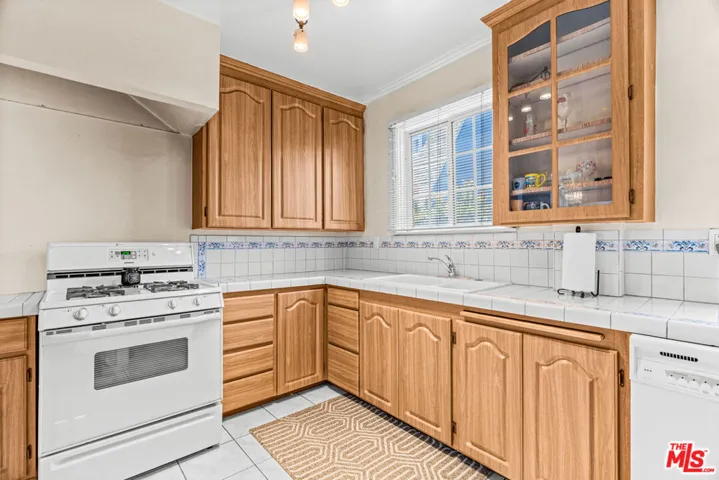 1701 La Fayette Road, Los Angeles, California 90019